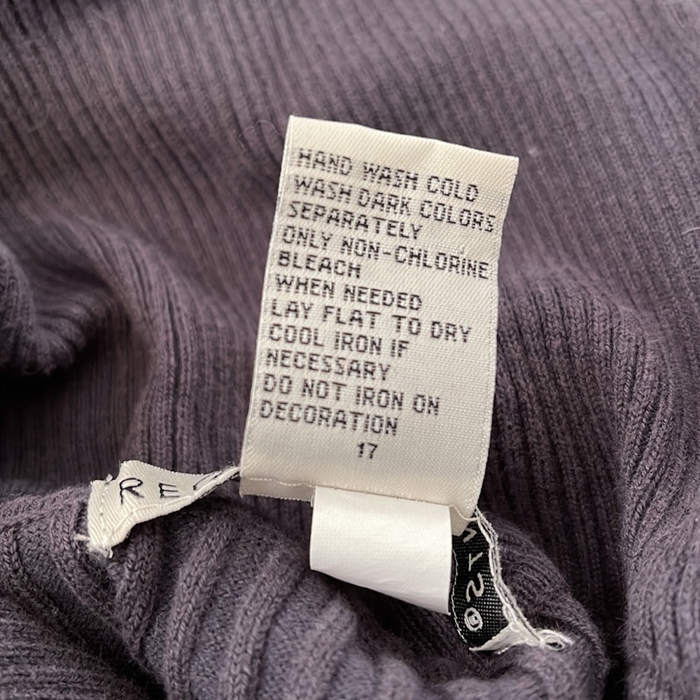Sweater with Style - Picture 7 of 7